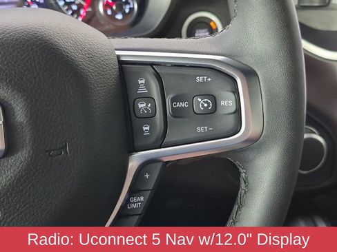 Used 2025 RAM 1500 Big Horn AWD/4WD image 21