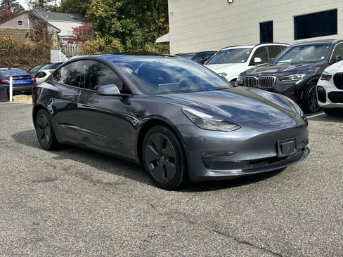 Used 2022 Tesla Model 3 Long Range image 1