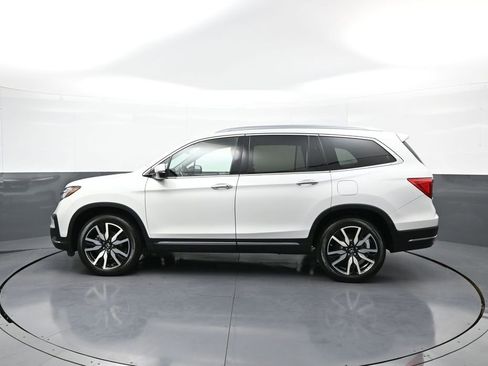 Certified 2022 Honda Pilot Touring image 9