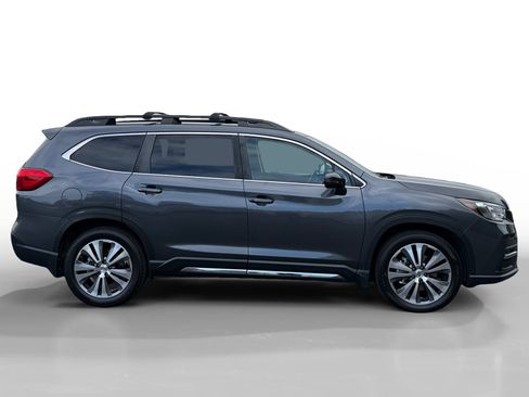 Used 2022 Subaru Ascent Limited w/ Technology Package AWD/4WD image 6