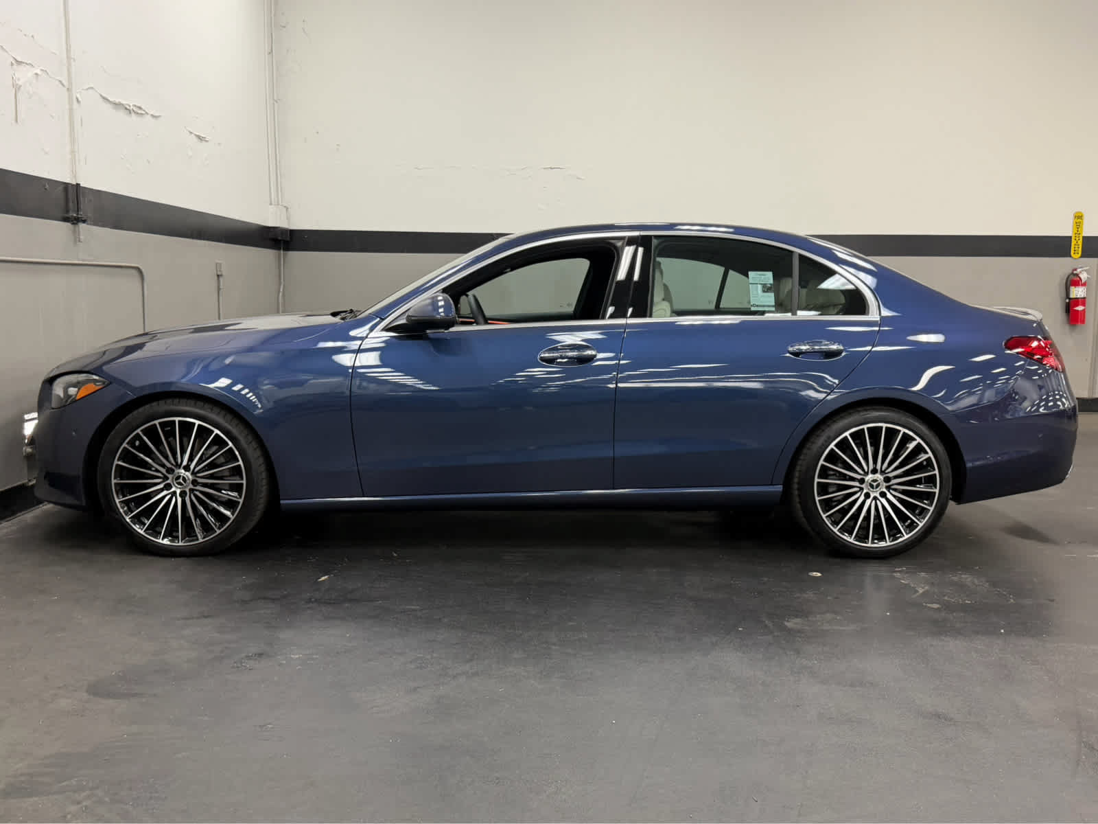 Used 2026 Mercedes-Benz C 300 Sedan image 8