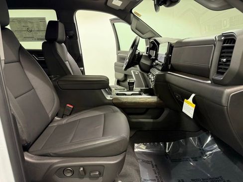 New 2026 GMC Sierra 1500 SLT w/ SLT Premium Package AWD/4WD image 31