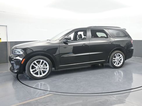 Used 2023 Dodge Durango GT image 2
