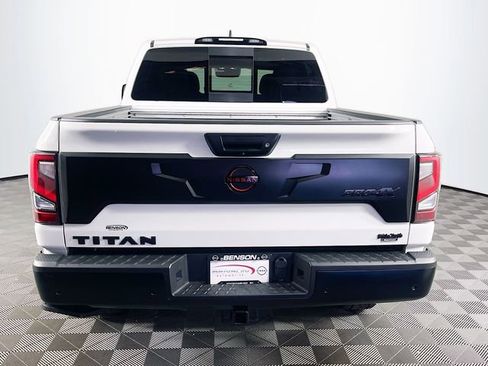 Used 2023 Nissan Titan PRO-4X w/ Pro-4x Convenience Package AWD/4WD image 7