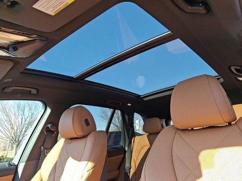 Used 2024 BMW X5 xDrive40i w/ Premium Package image 14