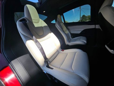 Used 2024 Tesla Model X AWD image 71