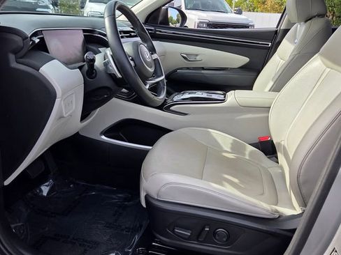 Used 2022 Hyundai Tucson Limited FWD image 9