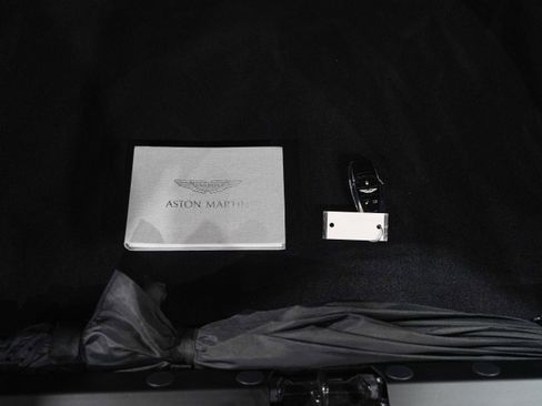 Used 2023 Aston Martin DB11 V12 RWD image 39