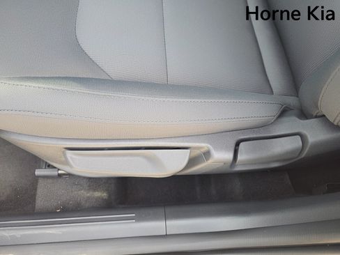New 2026 Kia Niro LX FWD image 13