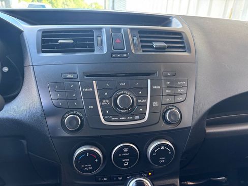 Used 2013 MAZDA MAZDA5 Touring FWD image 30