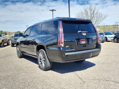 Used 2020 Cadillac Escalade ESV Premium Luxury w/ Escalade Sport Edition AWD/4WD image 6