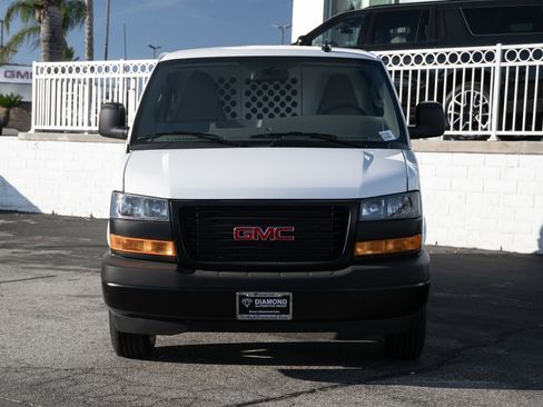 New 2025 GMC Savana 2500 Extended w/ Driver Convenience Package image 3