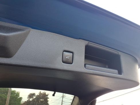 Used 2022 Ford Escape SEL w/ SEL Stealth AWD Package image 15