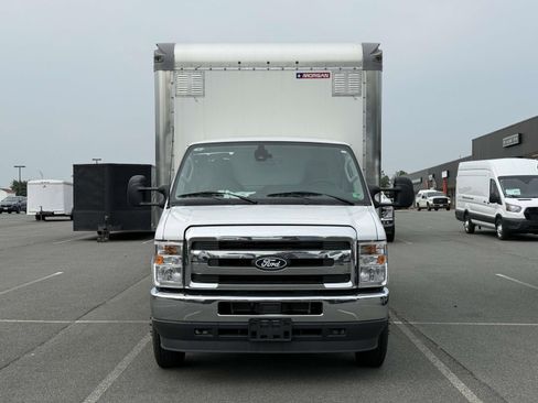 New 2026 Ford E-450 and Econoline 450 Super Duty w/ Driver's Safety Package RWD image 6