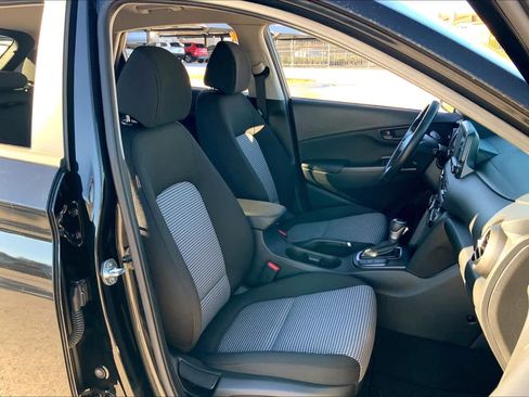 Used 2021 Hyundai Kona SEL FWD image 8