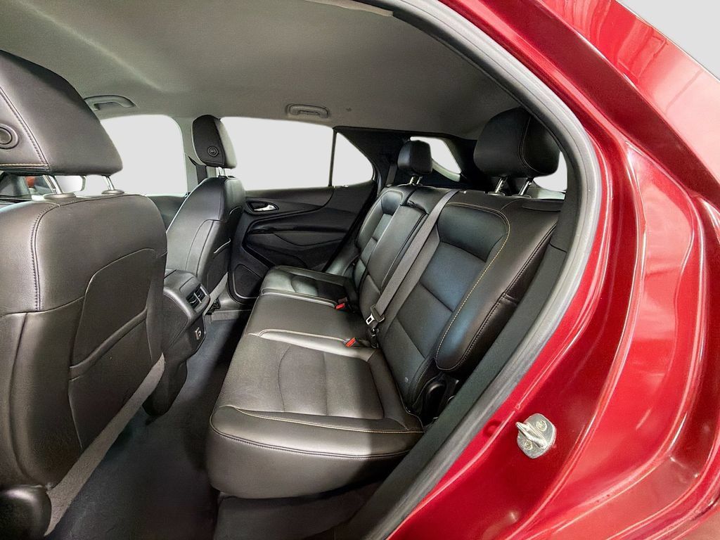 Used 2021 Chevrolet Equinox LT FWD image 24