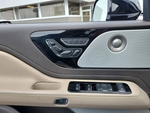Certified 2023 Lincoln Aviator Reserve w/ Equipment Group 201A image 18
