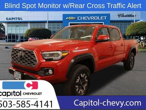 Used 2023 Toyota Tacoma TRD Off-Road w/ Technology Package AWD/4WD image 8