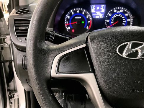 Used 2015 Hyundai Accent GS FWD image 23