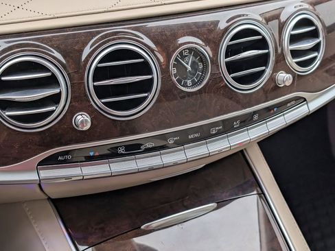 Certified 2018 Mercedes-Benz S 560 4MATIC Sedan image 18