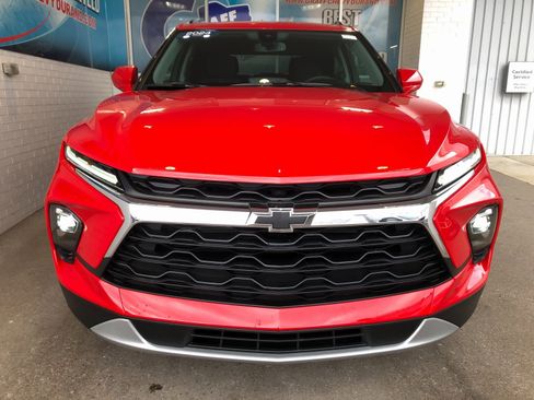 Certified 2024 Chevrolet Blazer LT w/ Convenience Package image 2