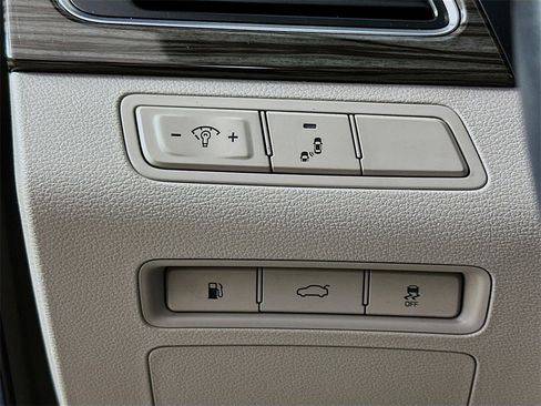 Used 2015 Hyundai Sonata Limited w/ Option Group 05 image 12