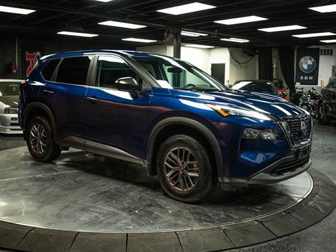 Used 2023 Nissan Rogue S image 5