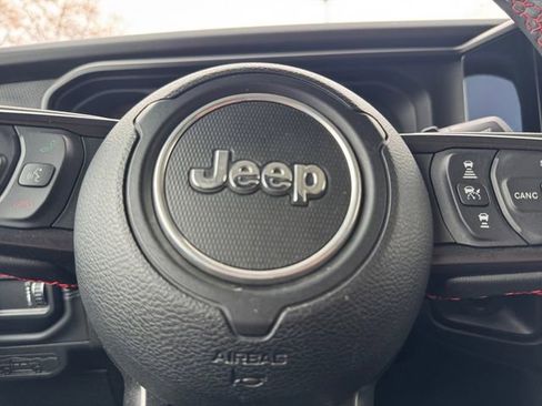 Used 2024 Jeep Wrangler Unlimited Rubicon image 7