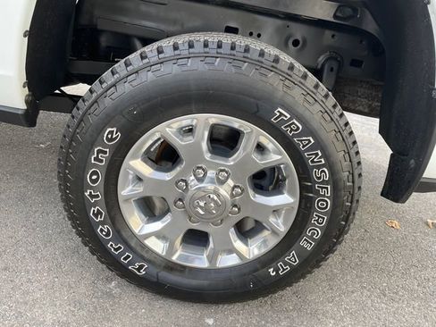 Used 2024 RAM 2500 Laramie image 17