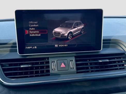 Used 2020 Audi Q5 2.0T Premium Plus AWD/4WD image 29