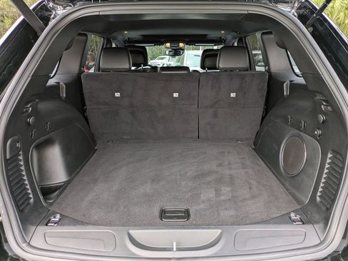 Used 2021 Jeep Grand Cherokee Laredo X image 13