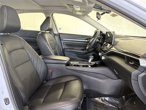 Certified 2024 Nissan Altima 2.0 SR image 18