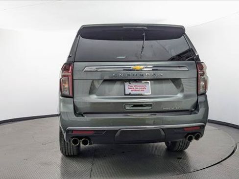 Used 2023 Chevrolet Suburban Premier RWD image 7