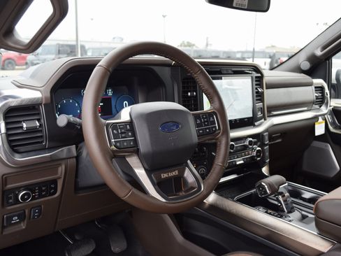 New 2025 Ford F150 King Ranch w/ FX4 Off-Road Package image 17