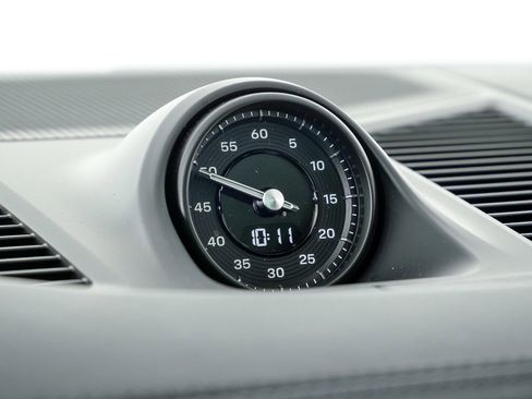 New 2026 Porsche Cayenne GTS image 20