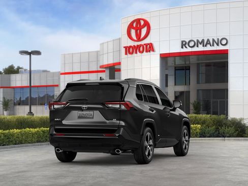 New 2025 Toyota RAV4 SE image 36