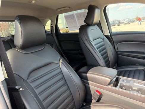 Used 2024 Ford Edge SEL w/ Convenience Package image 12