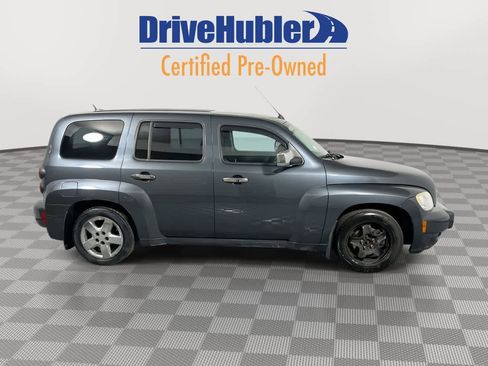 Used 2010 Chevrolet HHR LT image 9