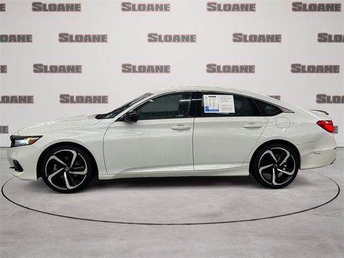Used 2022 Honda Accord Sport image 2