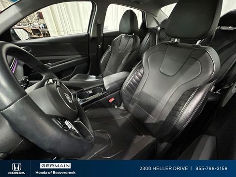 Used 2022 Hyundai Elantra Limited FWD image 26