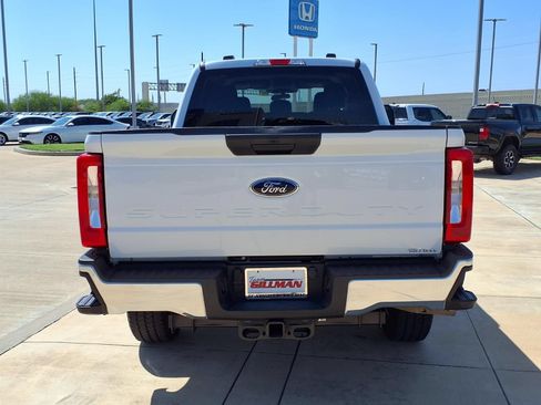 Used 2025 Ford F250 XLT AWD/4WD image 6