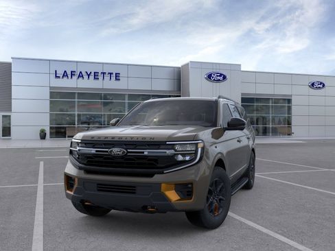 New 2026 Ford Expedition Tremor image 2
