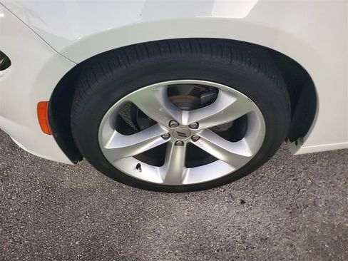 Used 2018 Dodge Charger SXT Plus w/ Quick Order Package 29J image 4