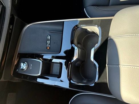 New 2026 Buick Enclave Avenir image 28