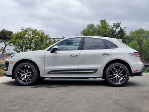 New 2026 Porsche Macan Turbo AWD/4WD image 2