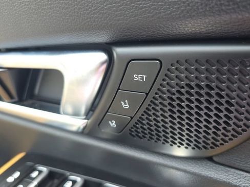 Used 2022 Kia Telluride SX w/ Towing Package FWD image 26