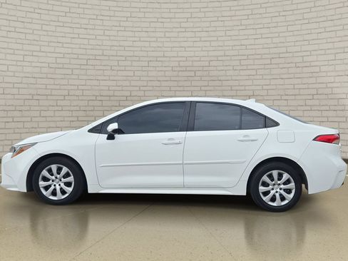 Used 2024 Toyota Corolla LE FWD image 8