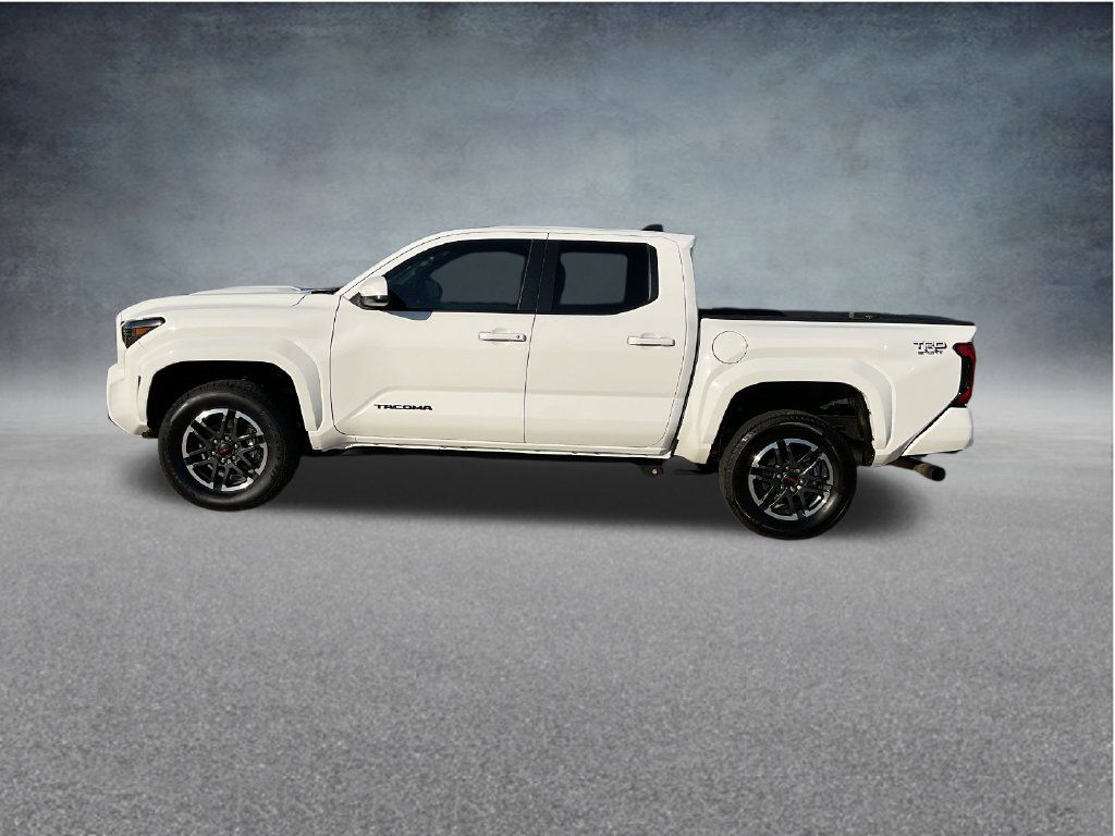 Used 2024 Toyota Tacoma TRD Sport RWD image 4
