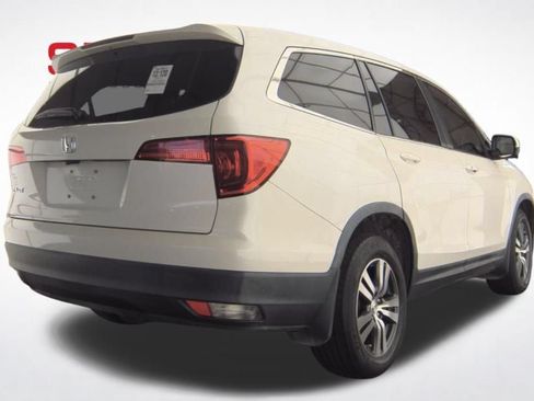 Used 2017 Honda Pilot EX-L image 4