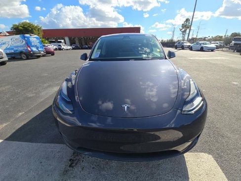Used 2023 Tesla Model Y Long Range image 2